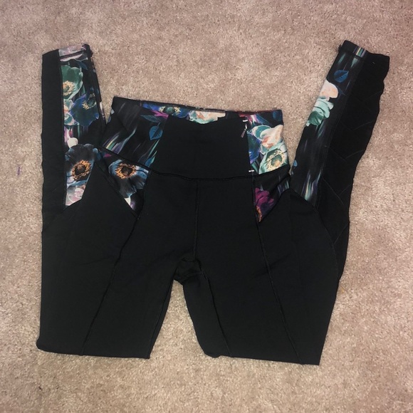 Black floral Calia leggings - Picture 5 of 7
